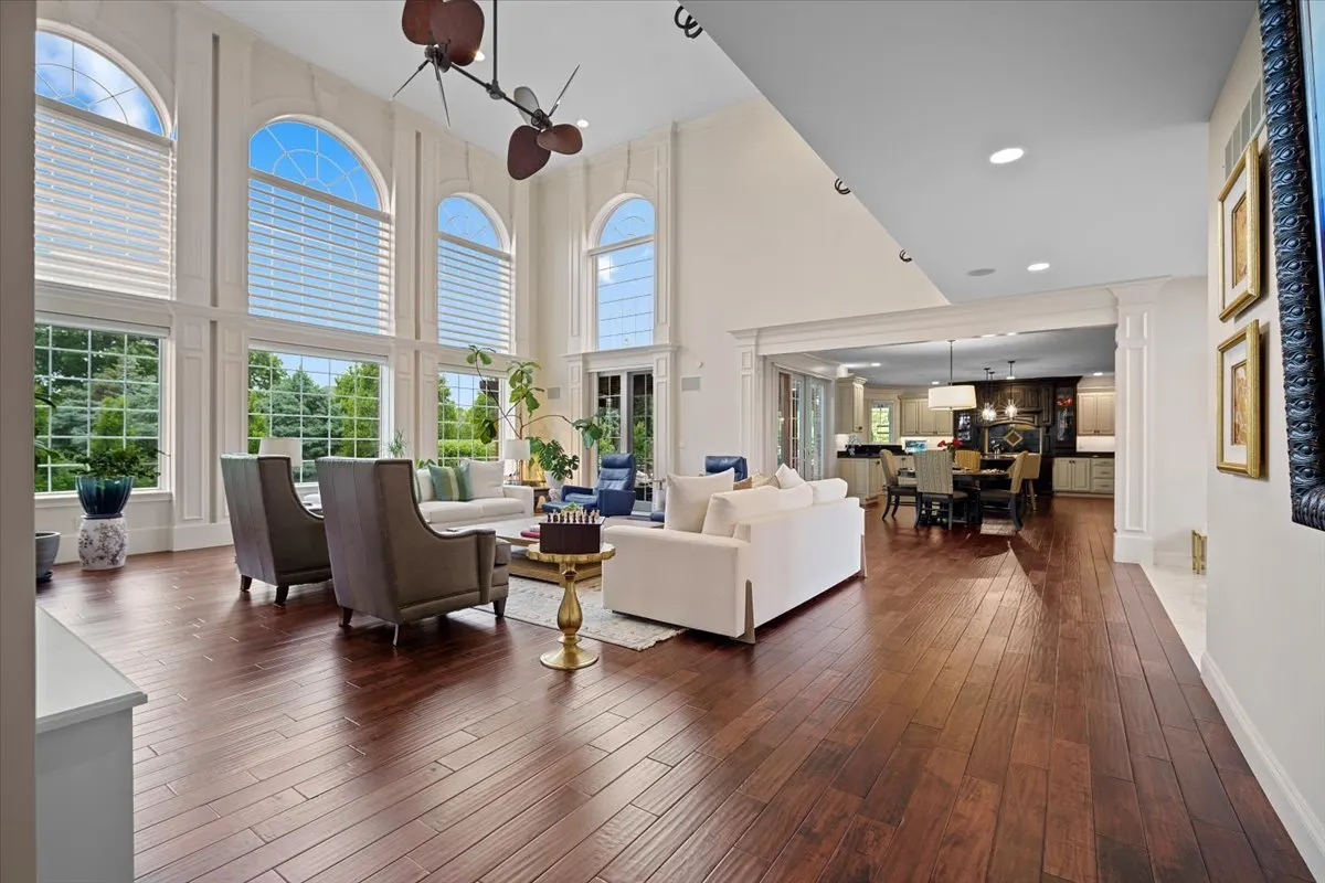12 Worthington Court IL
