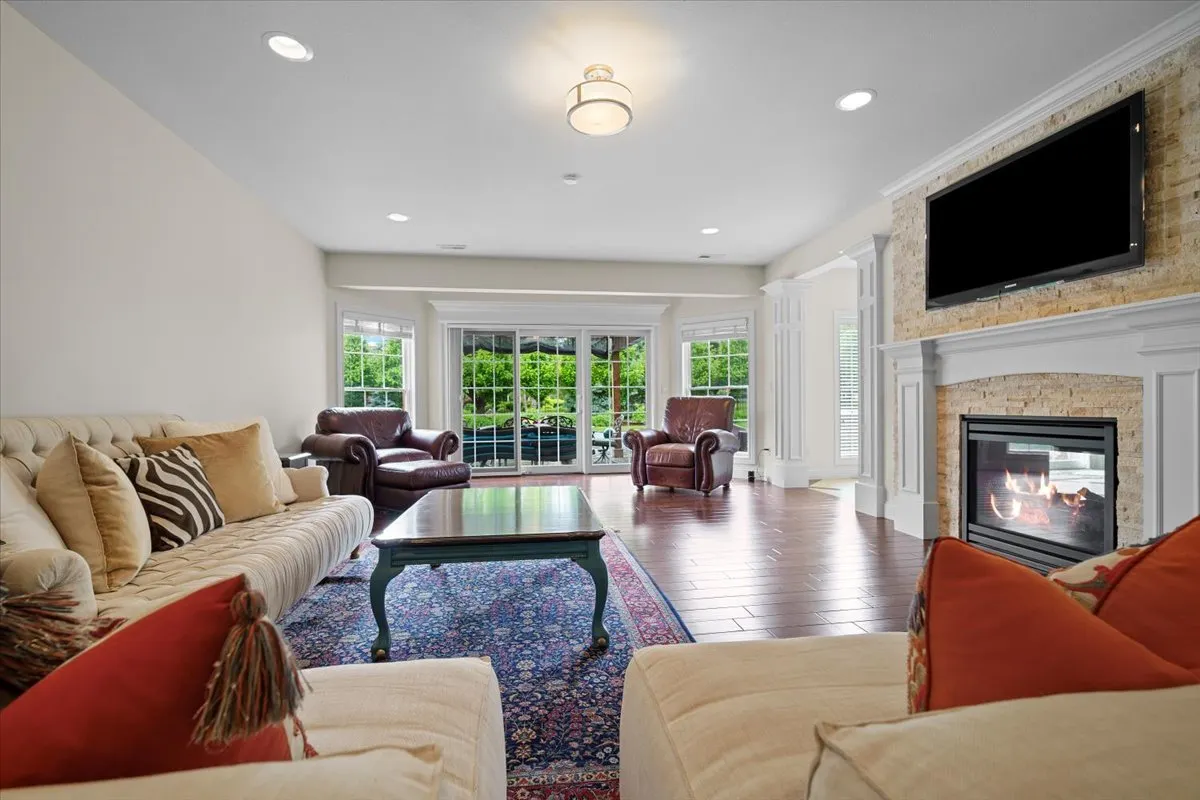 12 Worthington Court IL