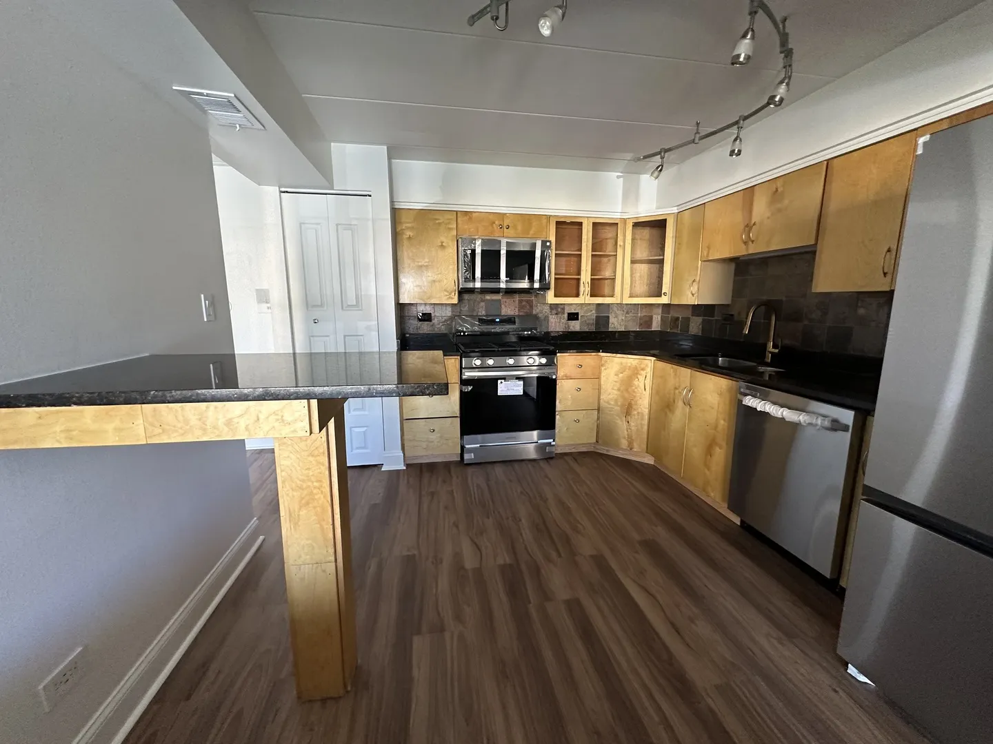 5621 W 104th Street B2 IL