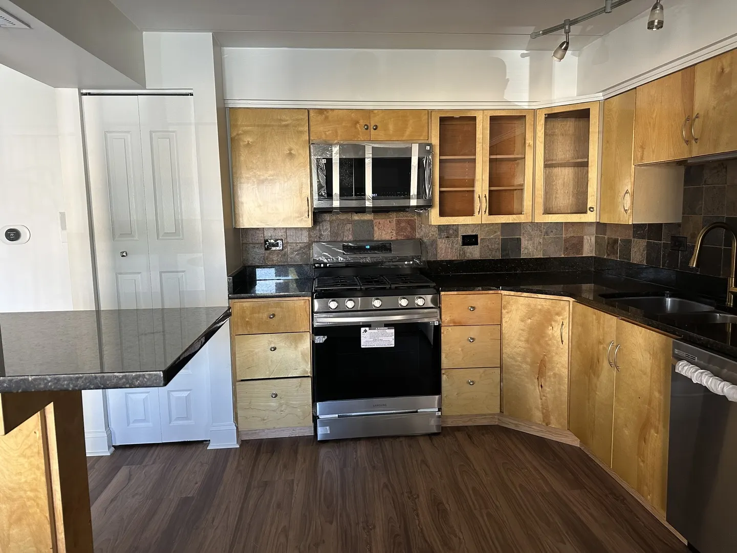 5621 W 104th Street B2 IL