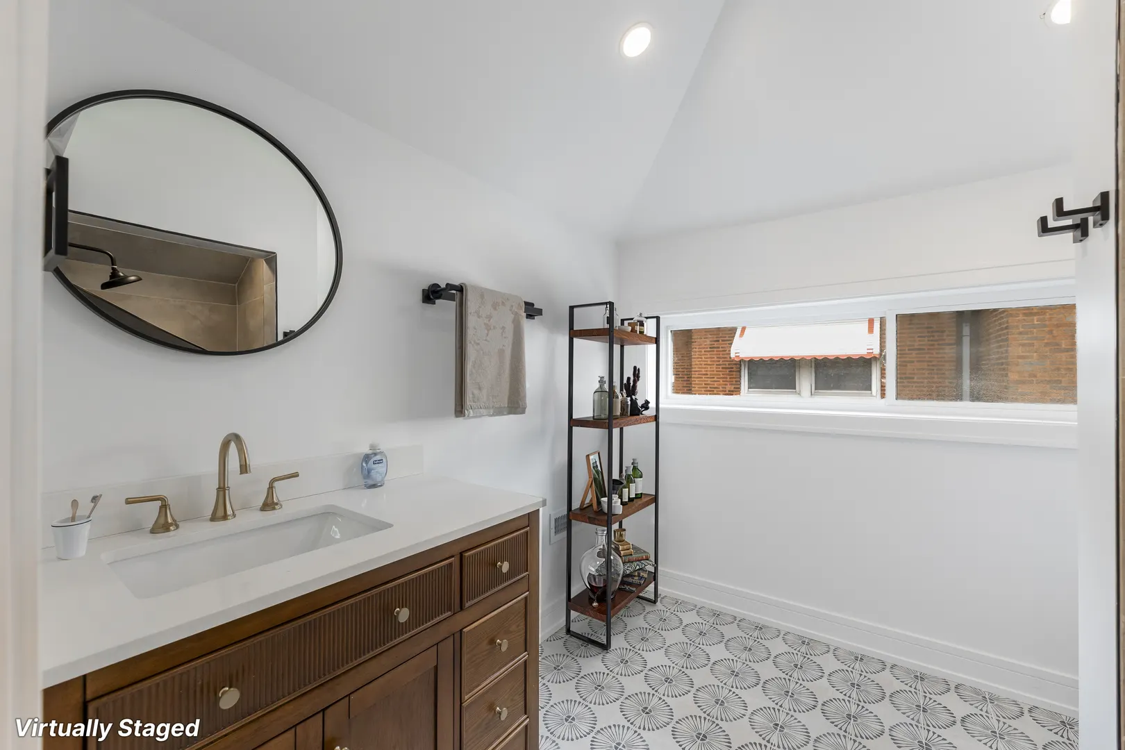 7427 S Oglesby Avenue IL