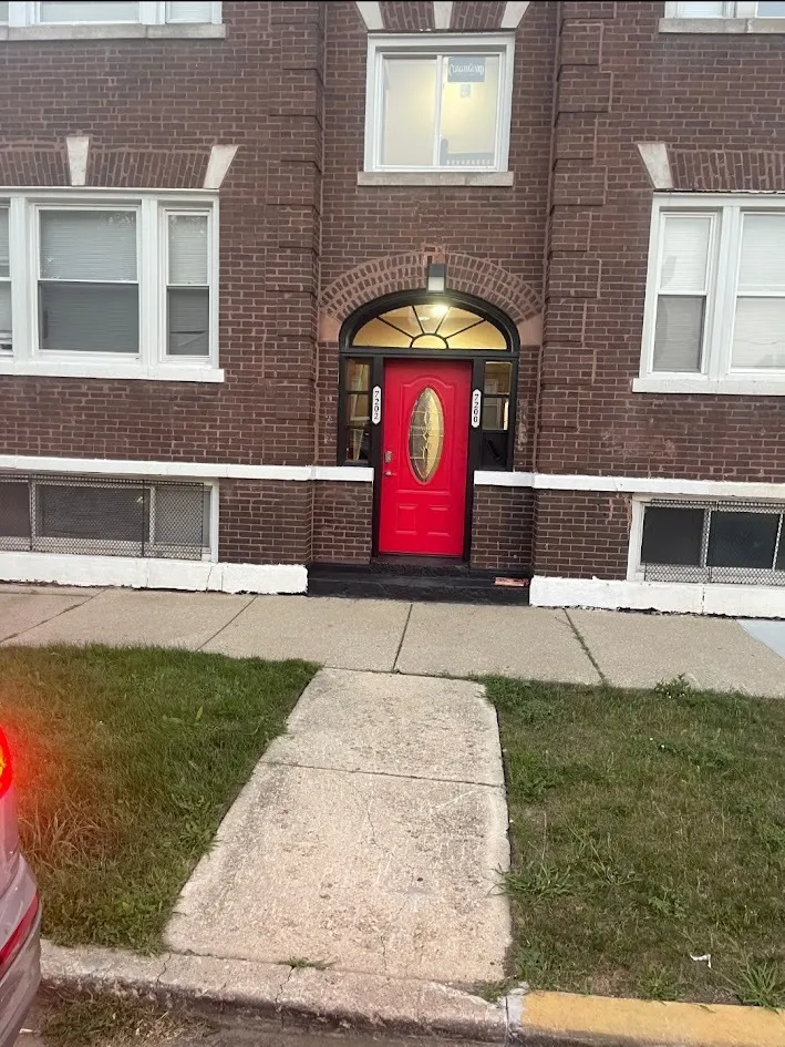 7200 S Peoria Street 1 IL