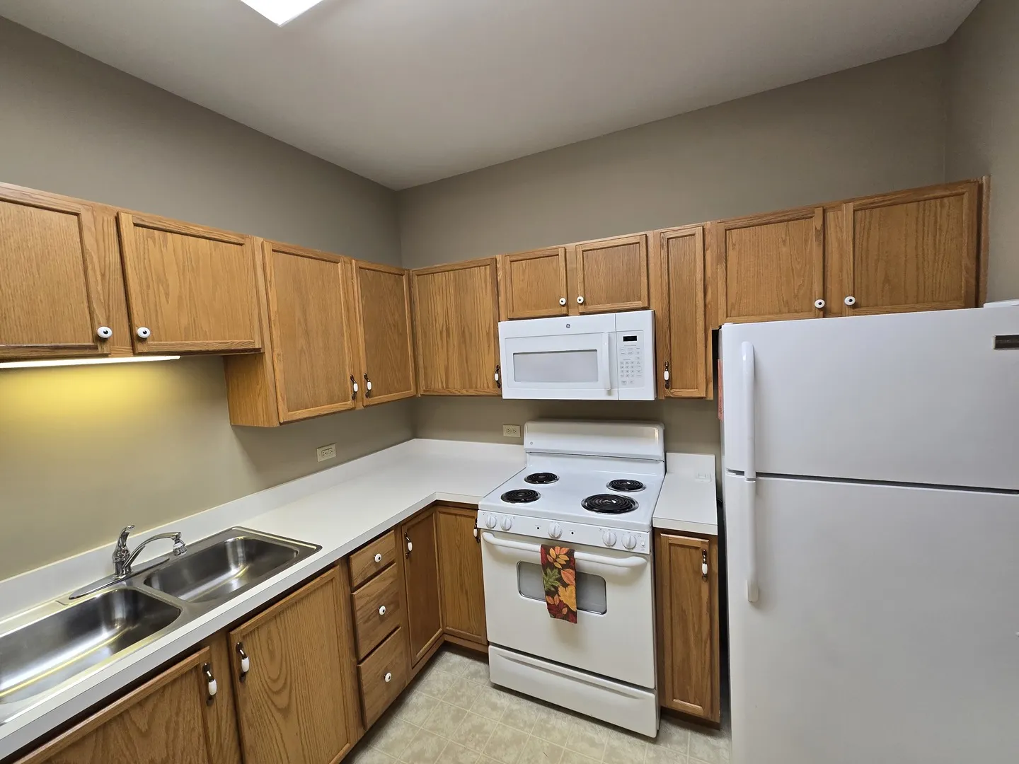 801 N Mclean Boulevard 122 IL