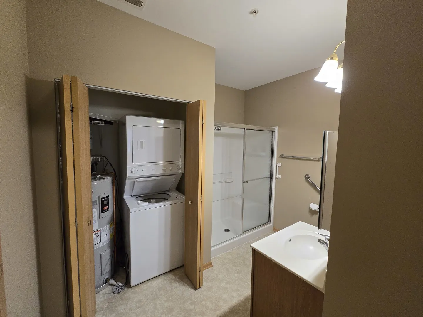 801 N Mclean Boulevard 122 IL