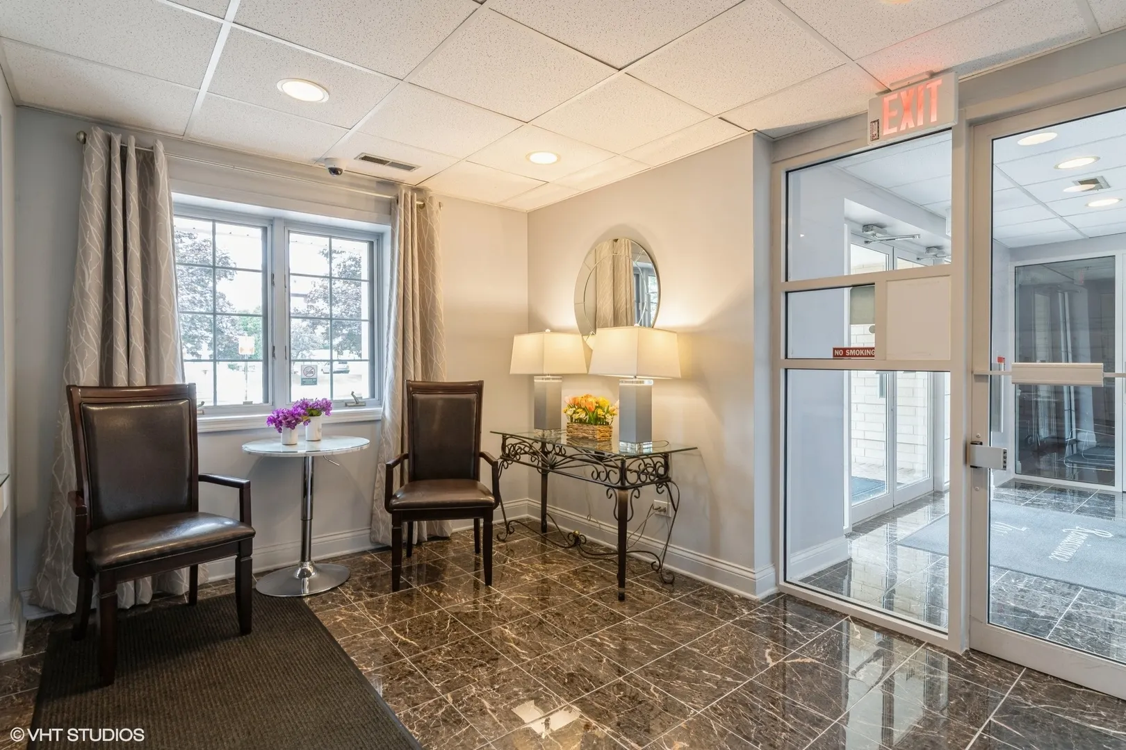 7011 W Touhy Avenue 206 IL