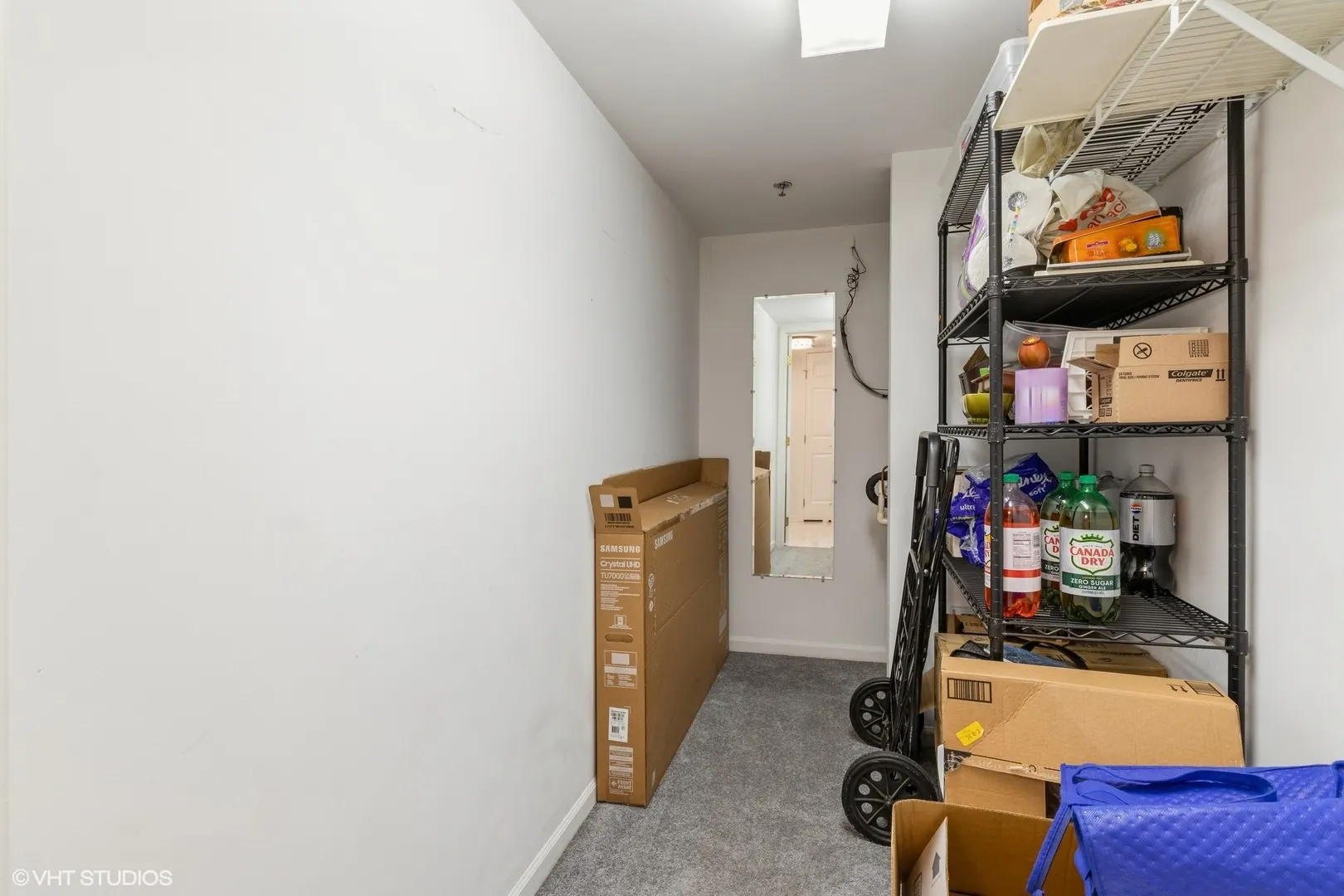 7011 W Touhy Avenue 206 IL