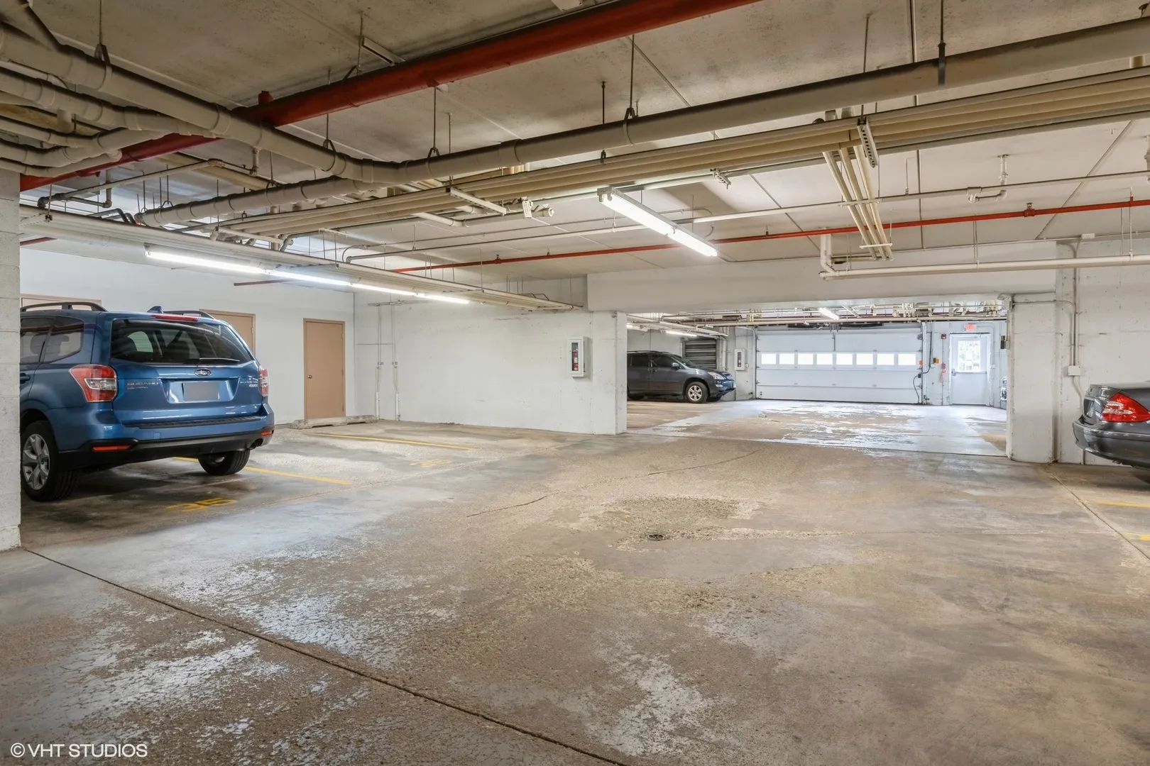 7011 W Touhy Avenue 206 IL