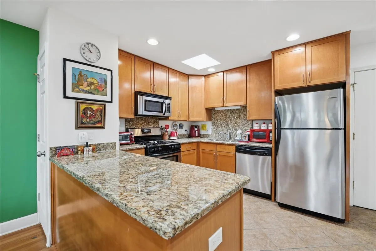 5001 Madison Street 3A IL