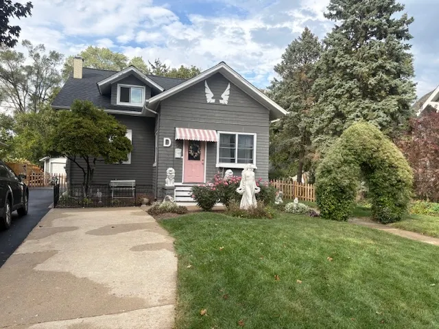 90 W Franklin Avenue IL