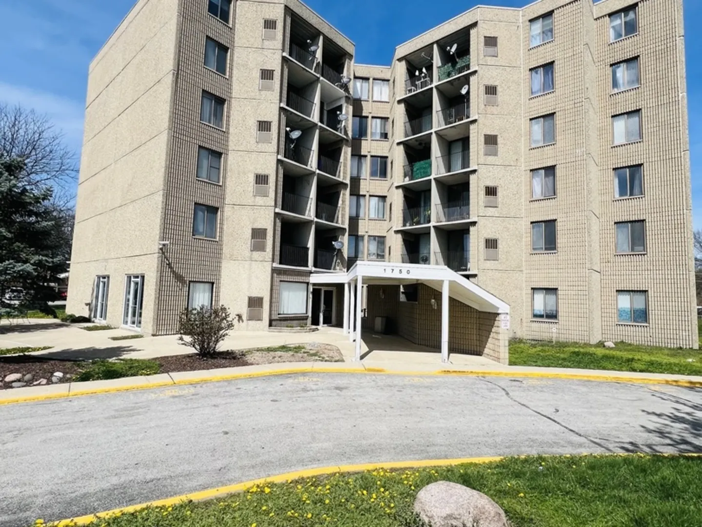 1750 N Marywood Avenue 315 IL