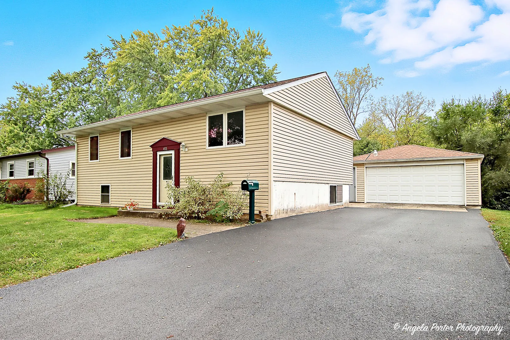 453 Willow Road IL