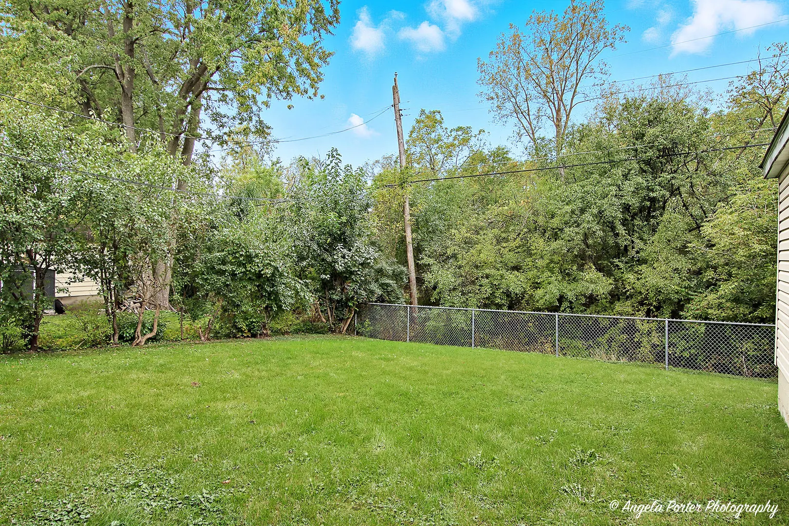 453 Willow Road IL