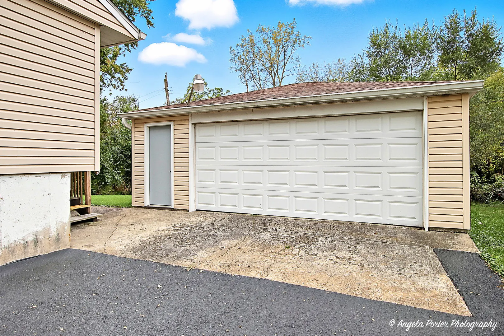453 Willow Road IL