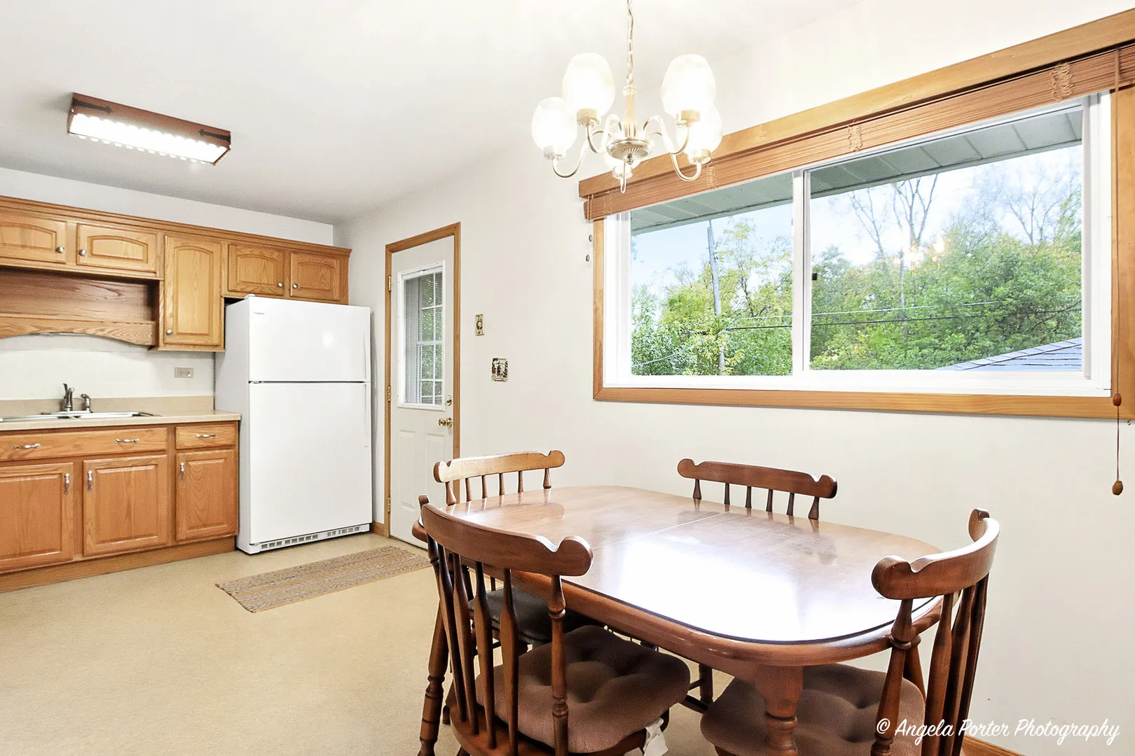 453 Willow Road IL