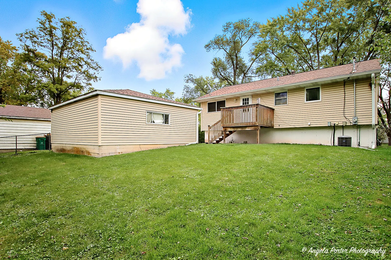453 Willow Road IL