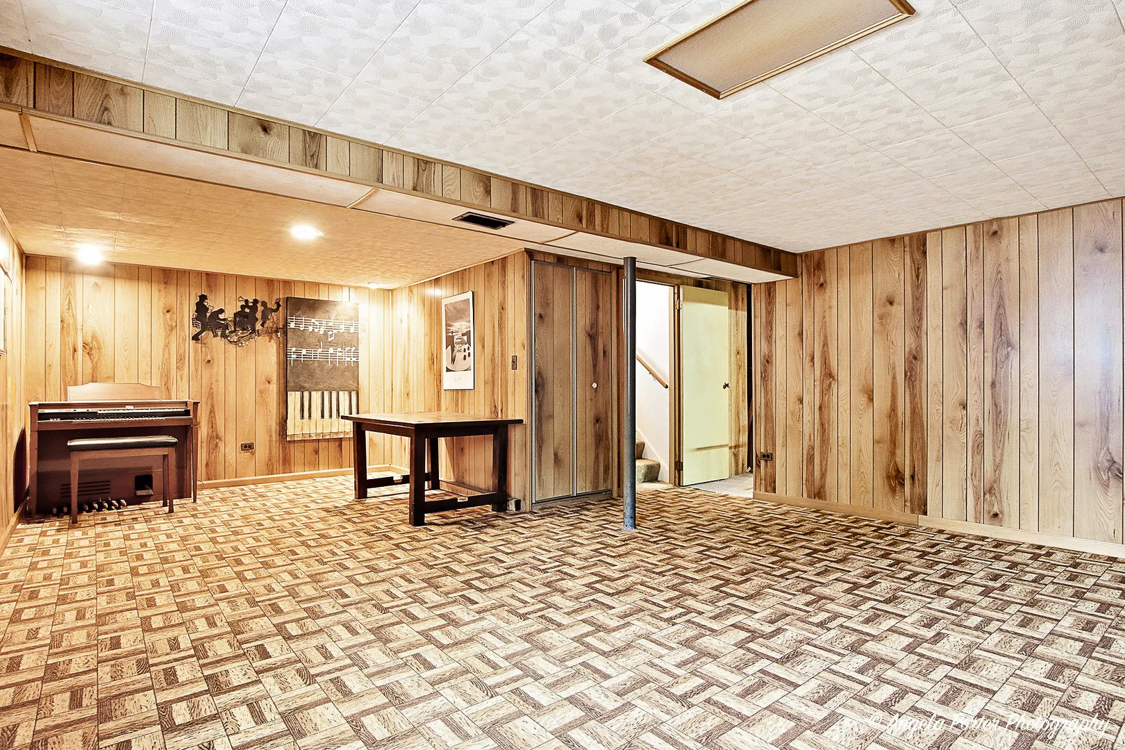 453 Willow Road IL