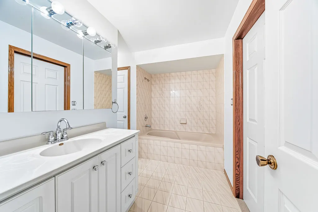 14325 Clearview Drive IL