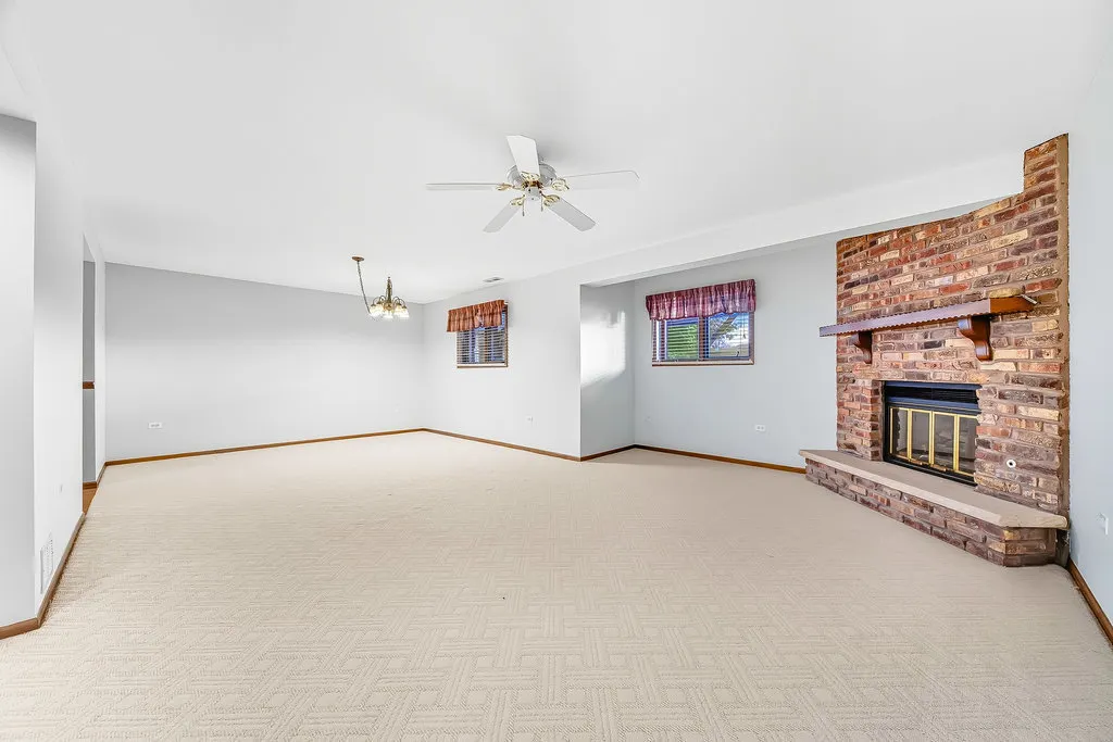 14325 Clearview Drive IL