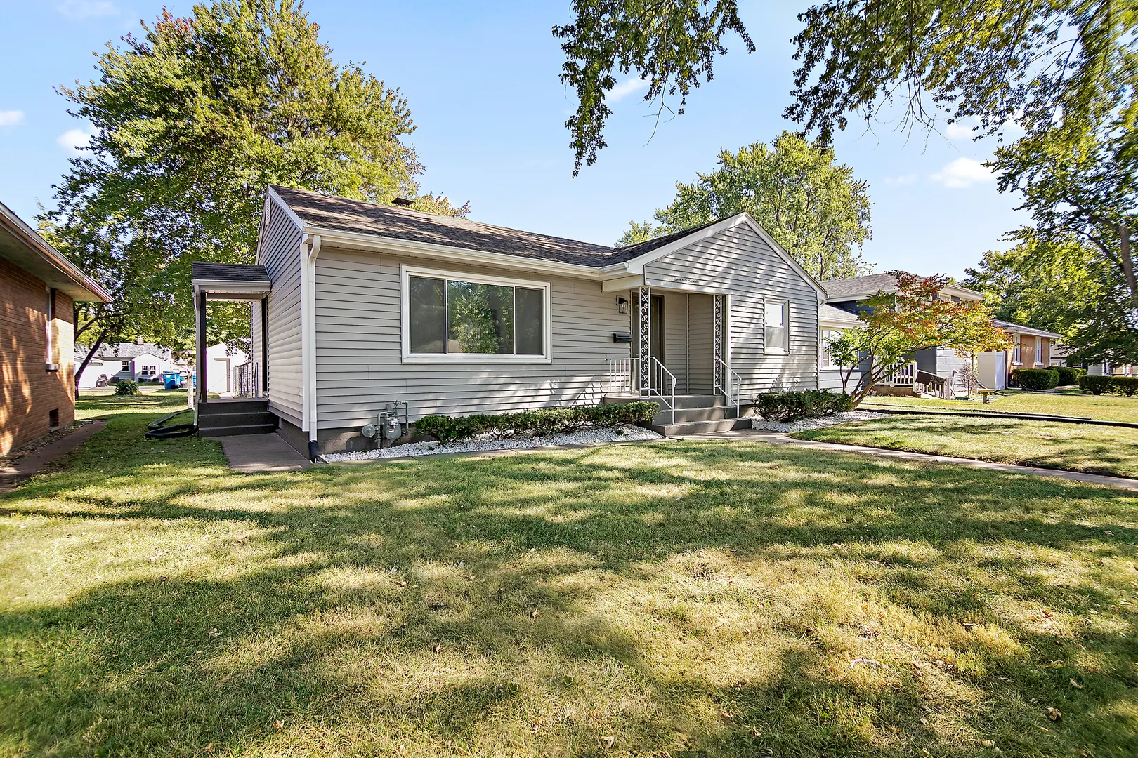 1470 S 5th Avenue IL