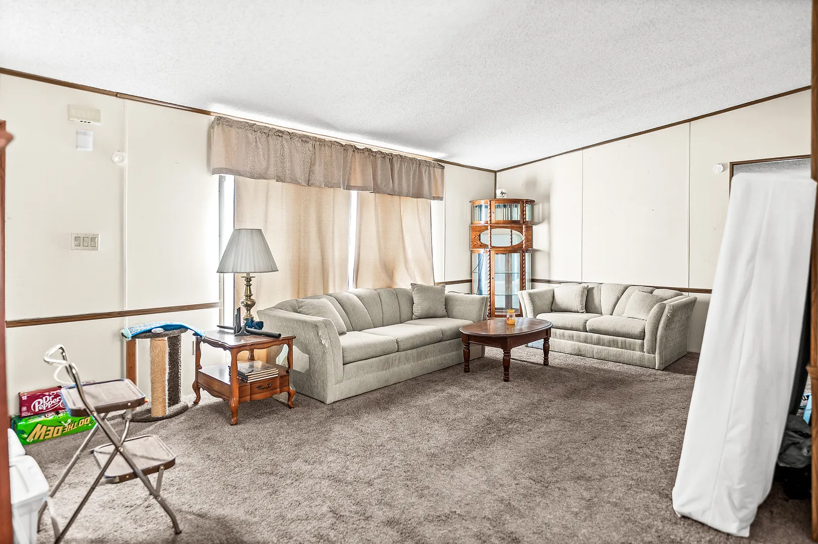 1 Christine Way IL