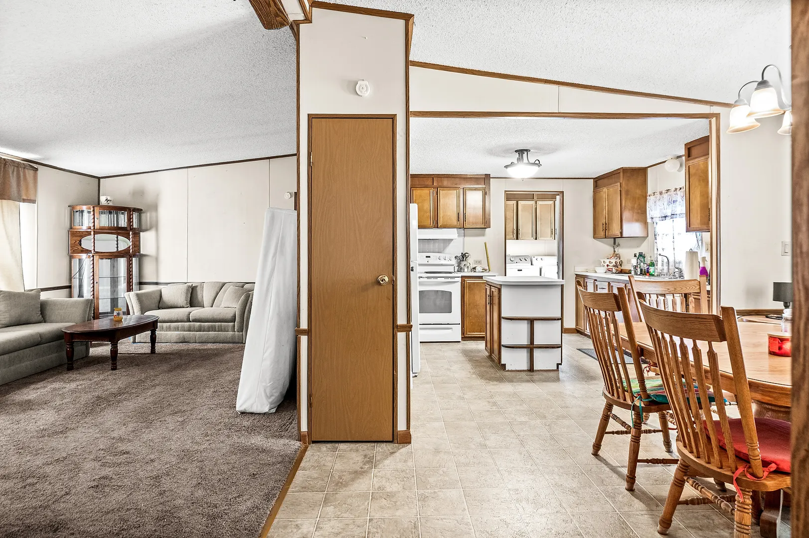 1 Christine Way IL