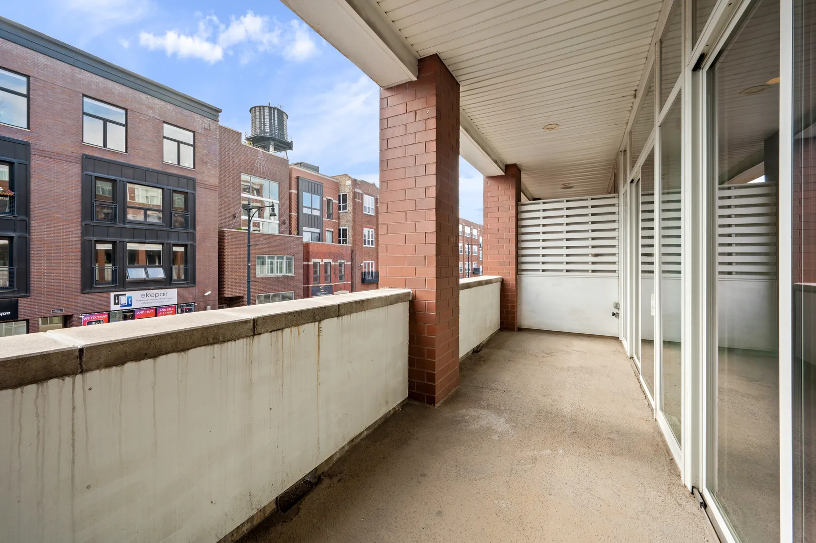 1611 N Hermitage Avenue 205 IL