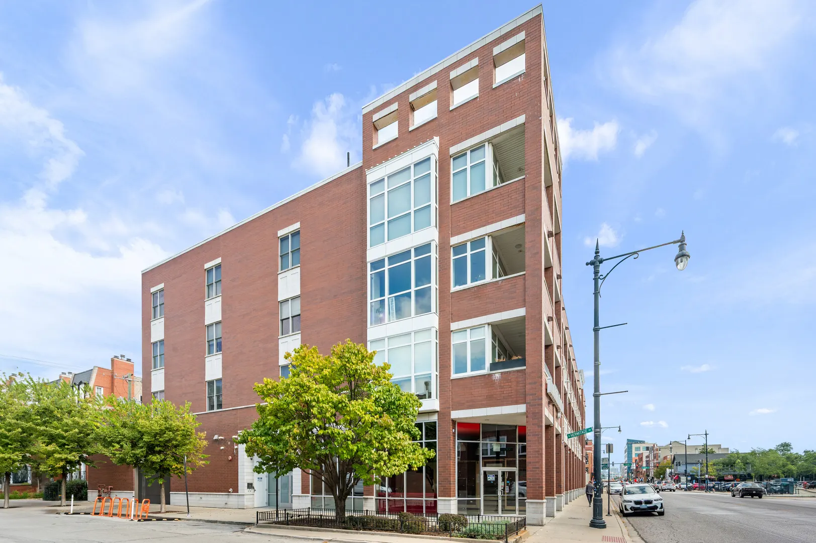 1611 N Hermitage Avenue 205 IL