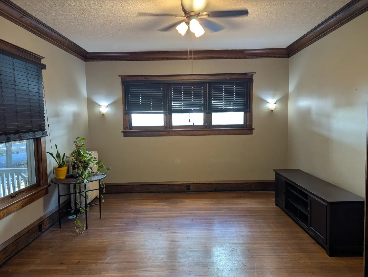 1209 N Clinton Boulevard IL