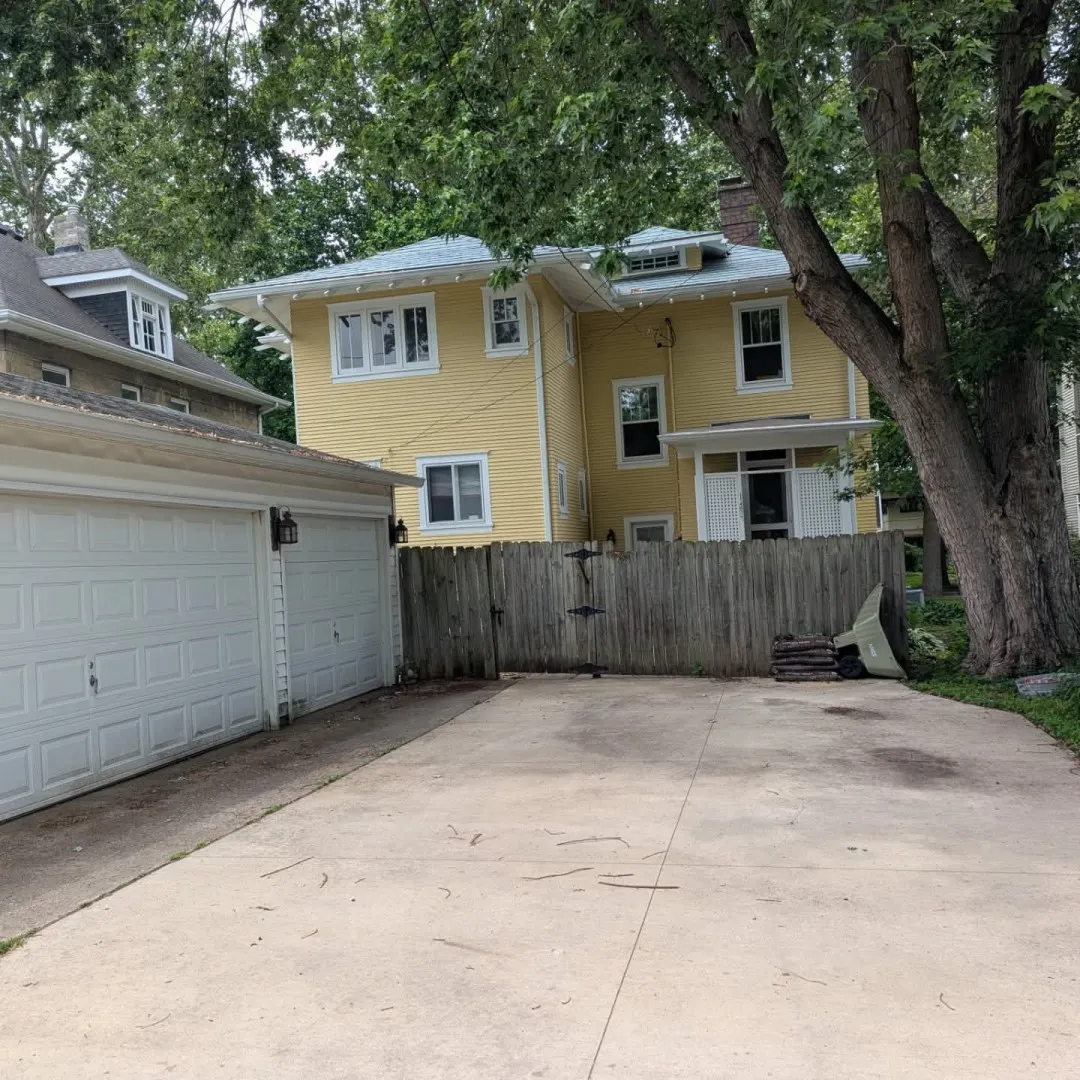 1209 N Clinton Boulevard IL