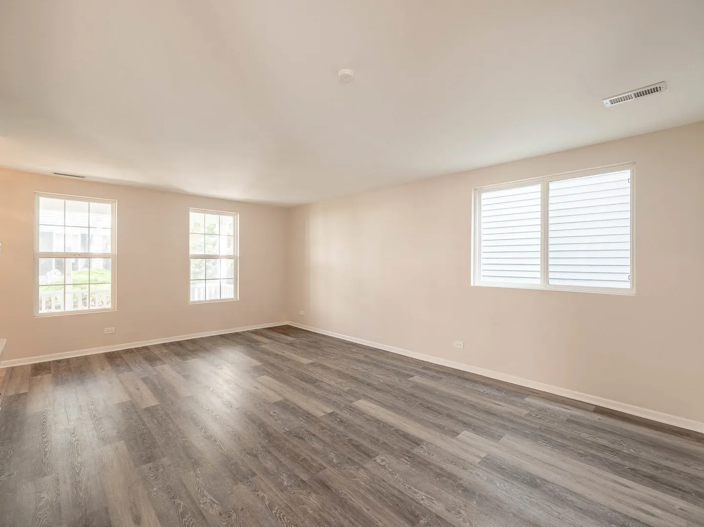 811 Serendipity Drive IL