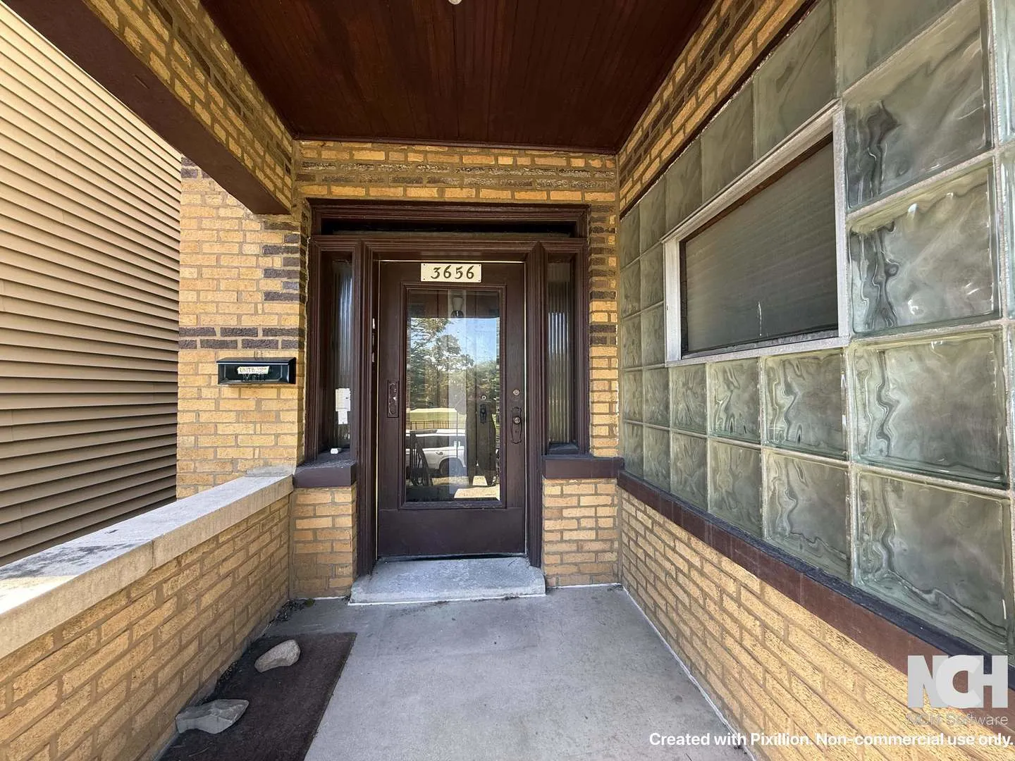 3656 N Central Park Avenue IL