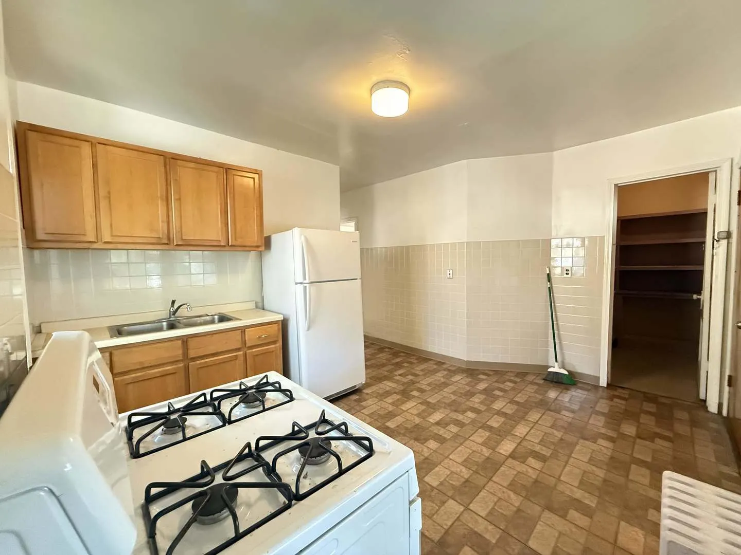 3656 N Central Park Avenue IL