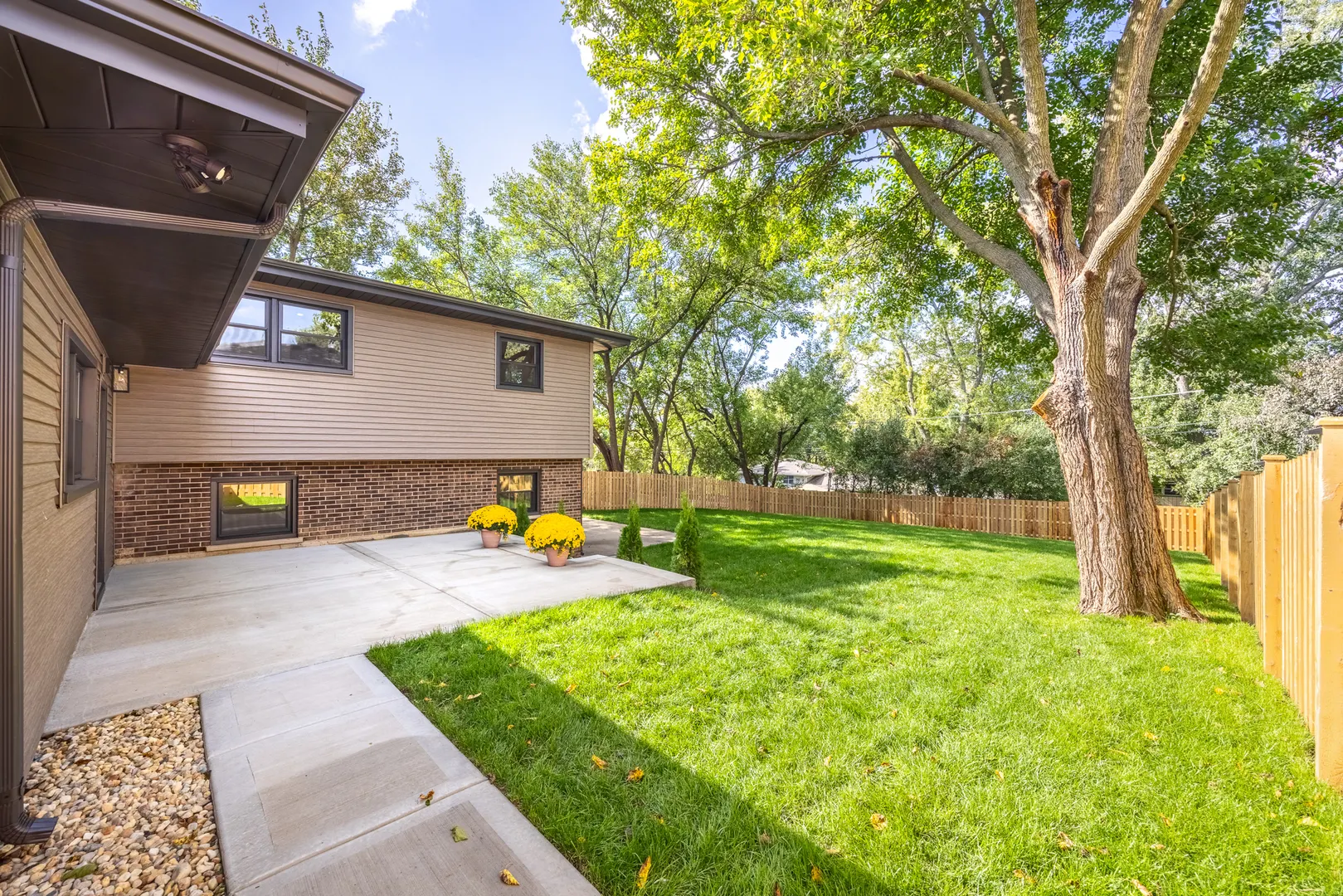 158 S Prairie Avenue IL