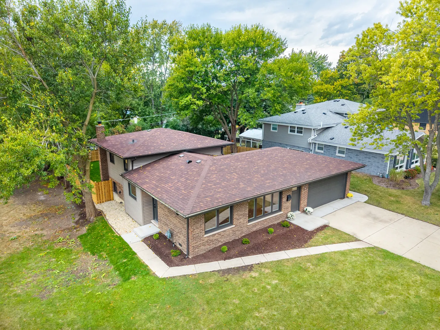 158 S Prairie Avenue IL