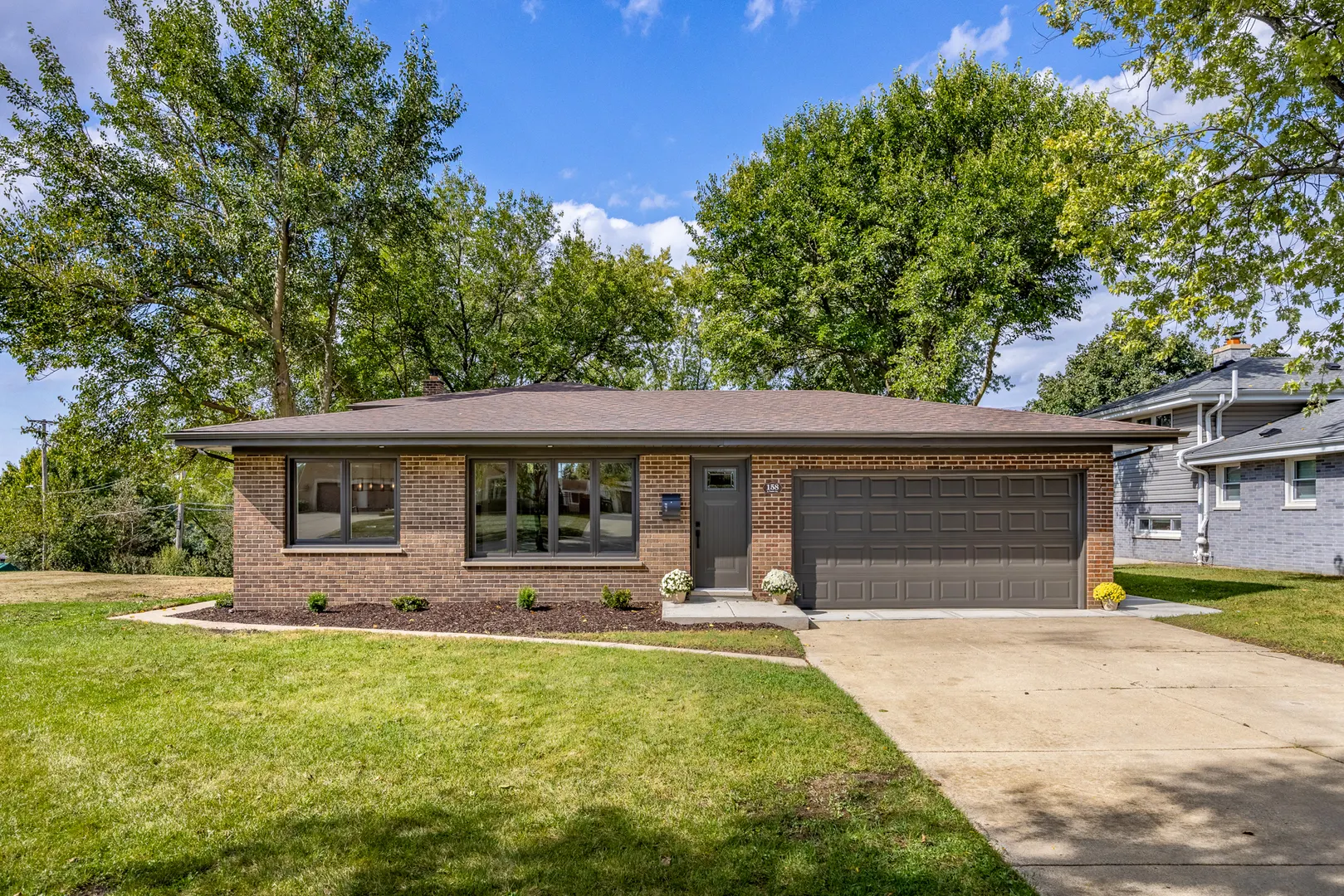 158 S Prairie Avenue IL