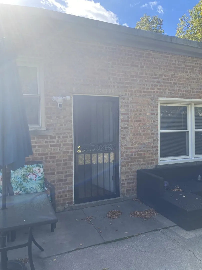 9157 S Marquette Avenue IL