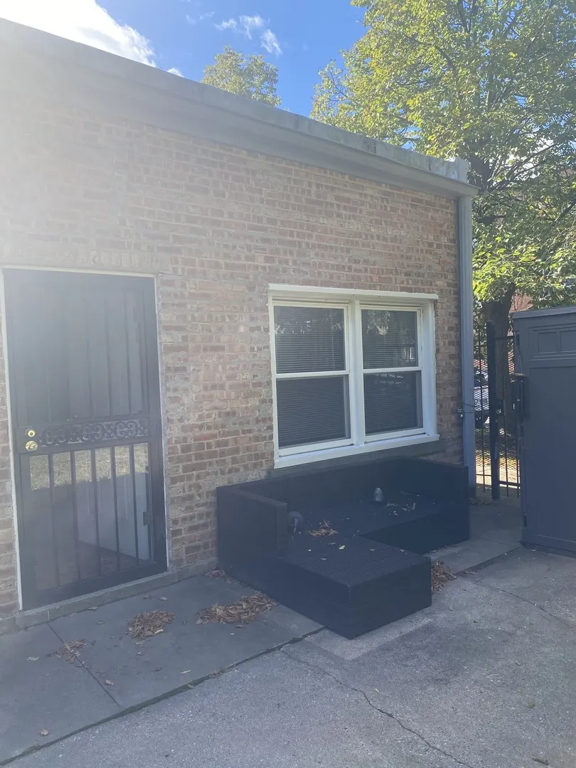 9157 S Marquette Avenue IL