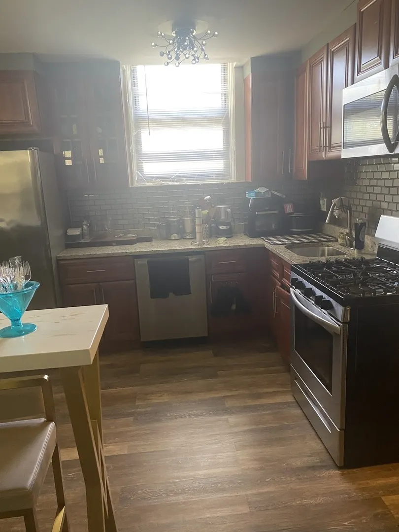 9157 S Marquette Avenue IL