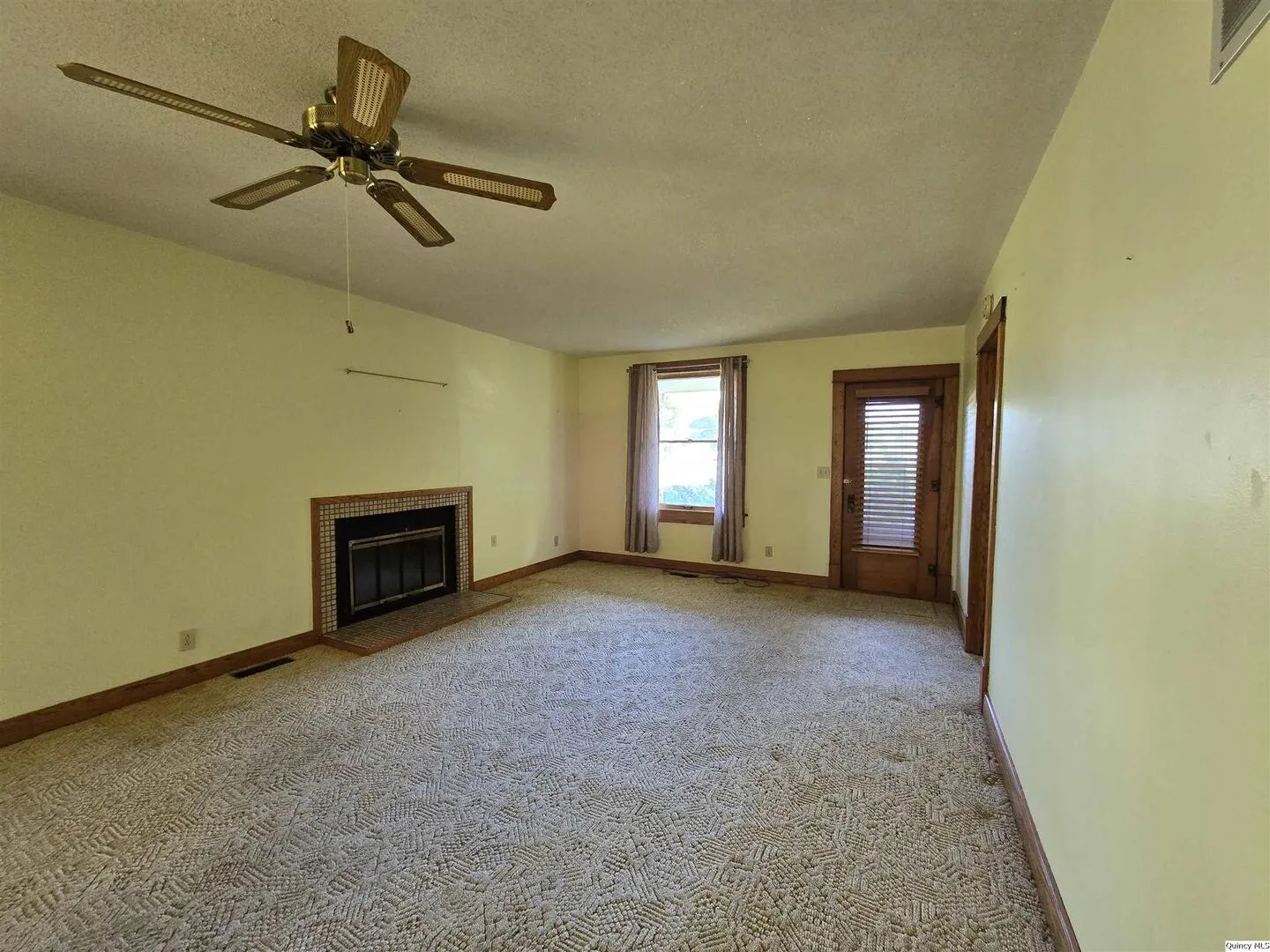 401 Ravenscroft Ave. IL