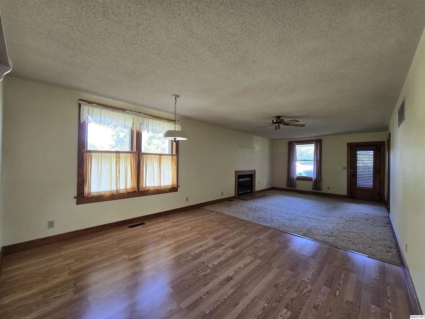 401 Ravenscroft Ave. IL