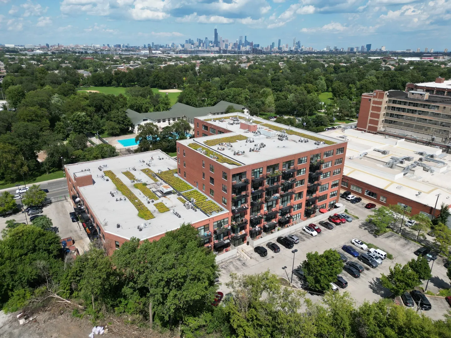 2323 W Pershing Road 104 IL