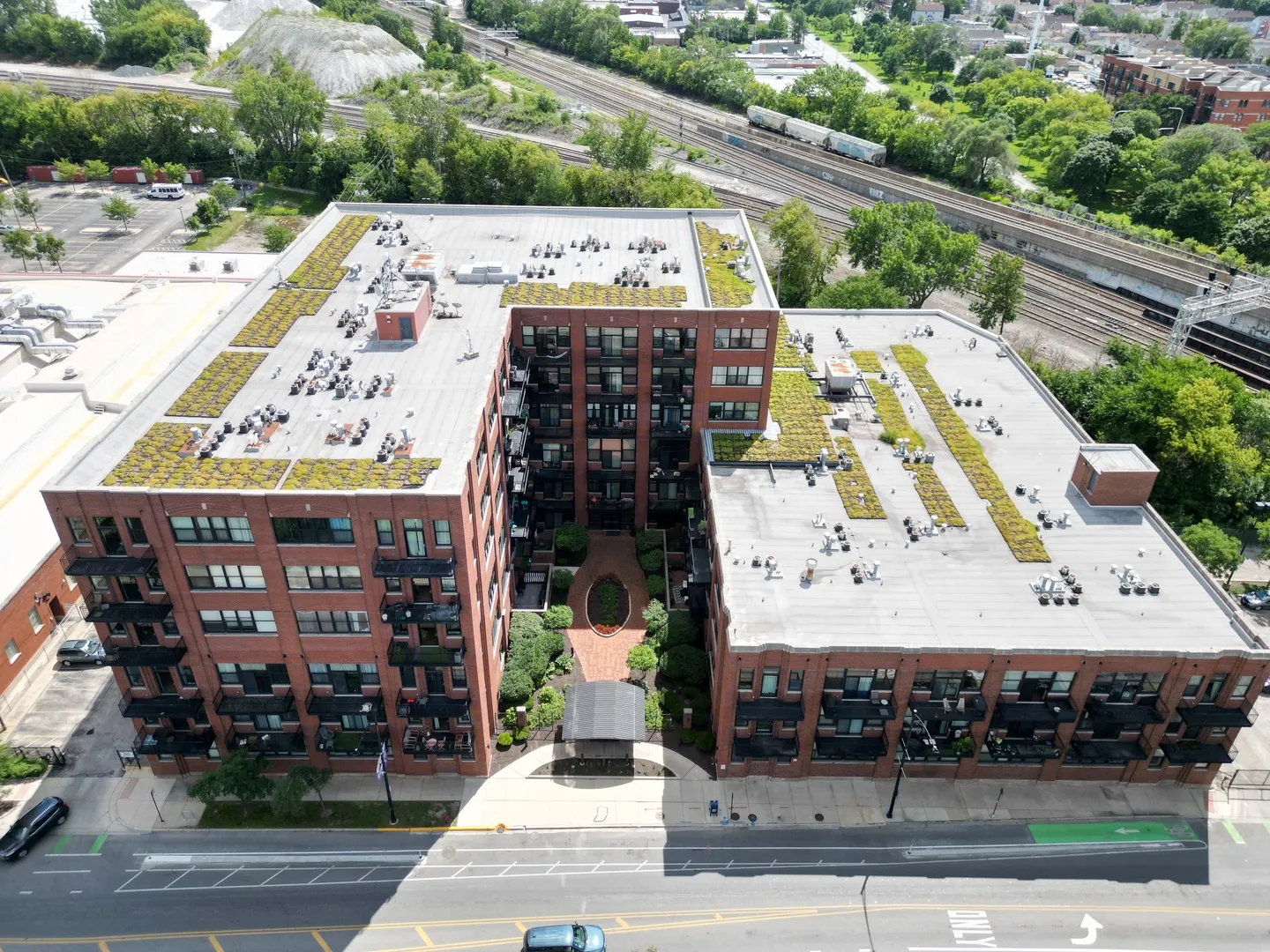 2323 W Pershing Road 104 IL
