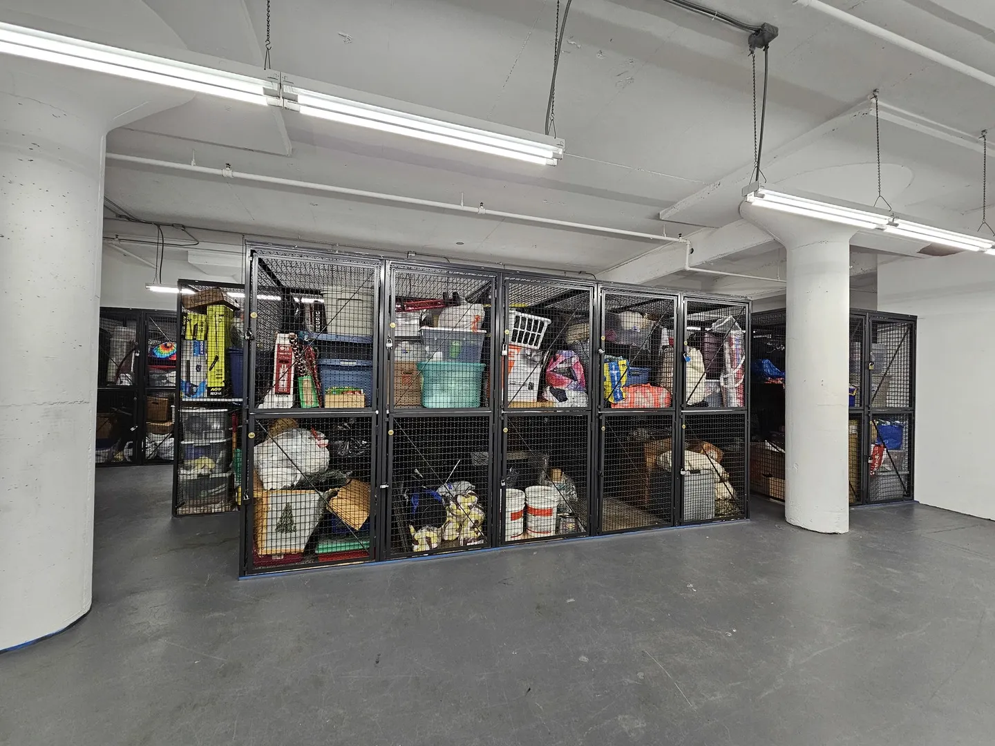 2323 W Pershing Road 104 IL
