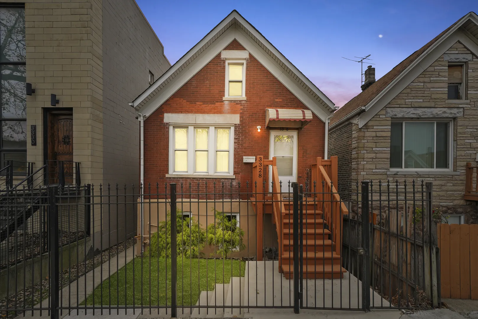 3328 S Damen Avenue IL