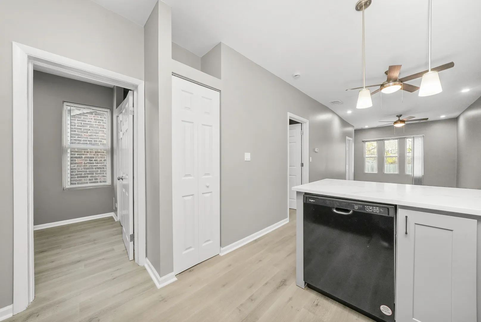 3328 S Damen Avenue IL
