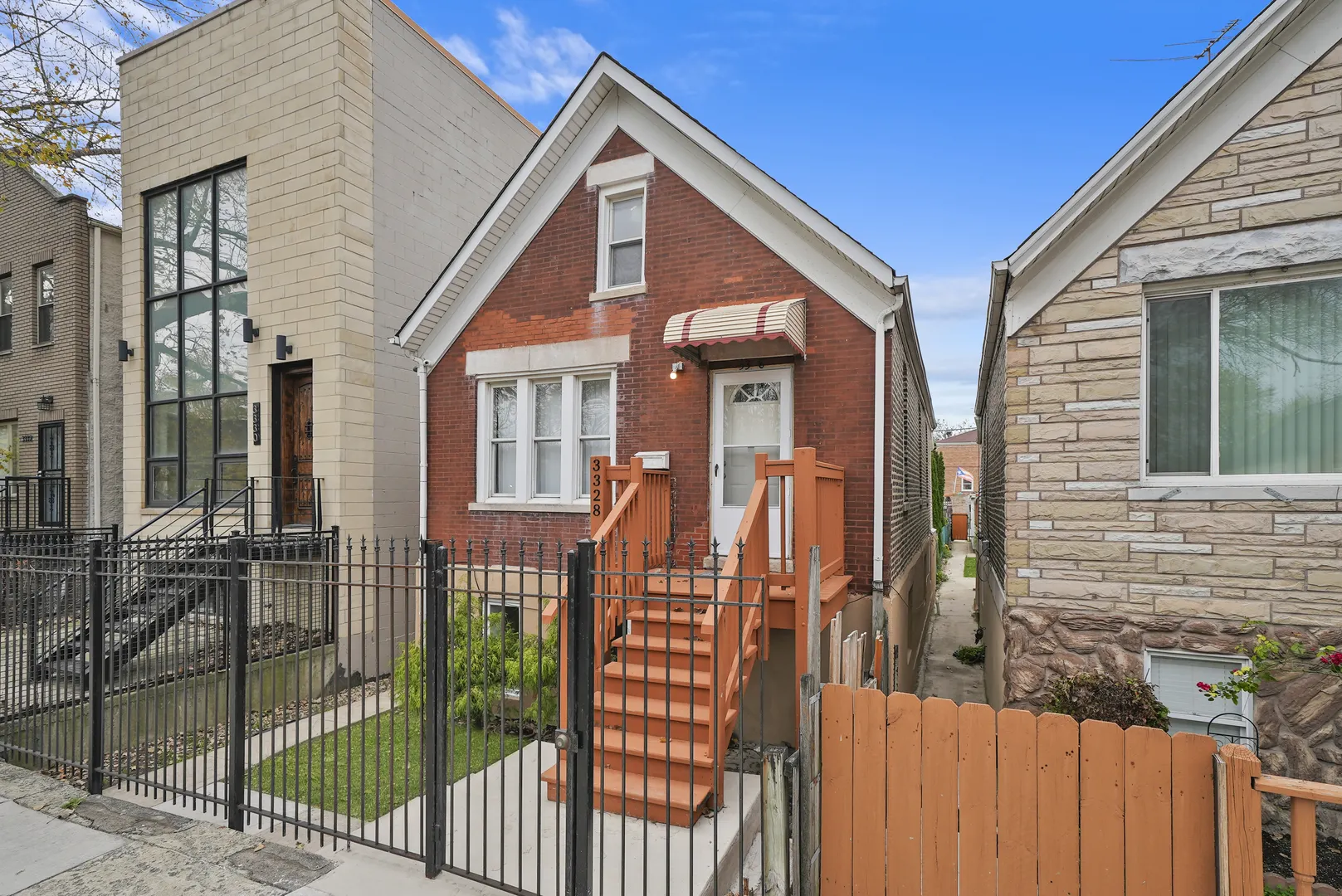 3328 S Damen Avenue IL
