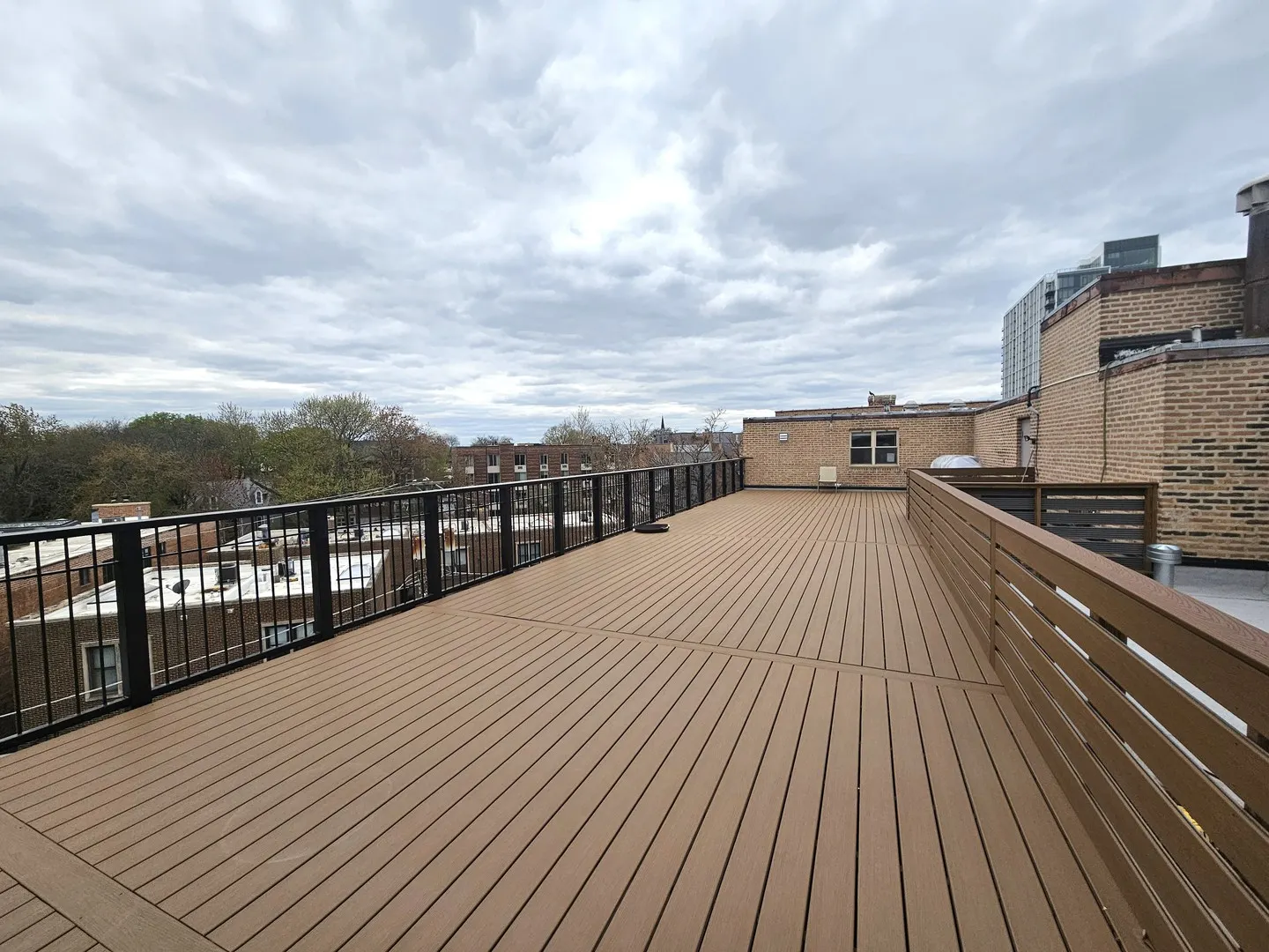 2250 N Lincoln Avenue 210 IL