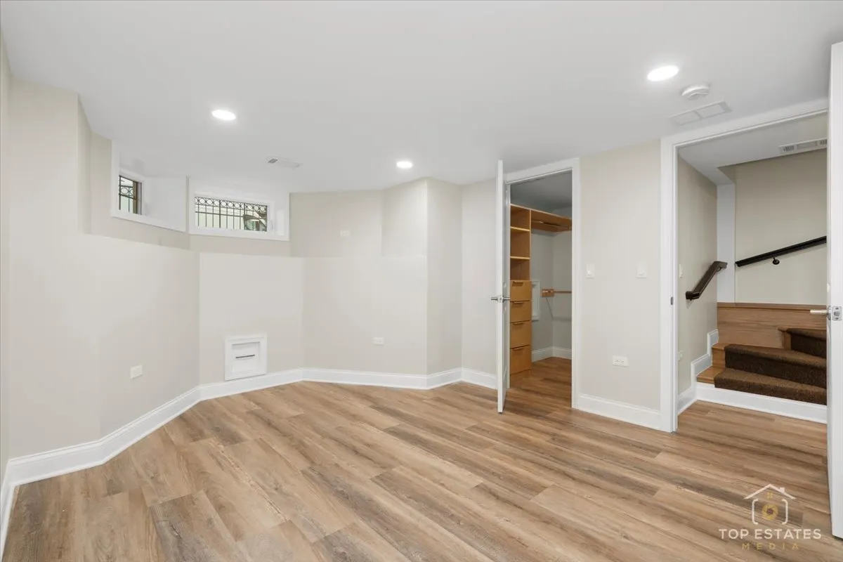 2318 W 35th Place IL