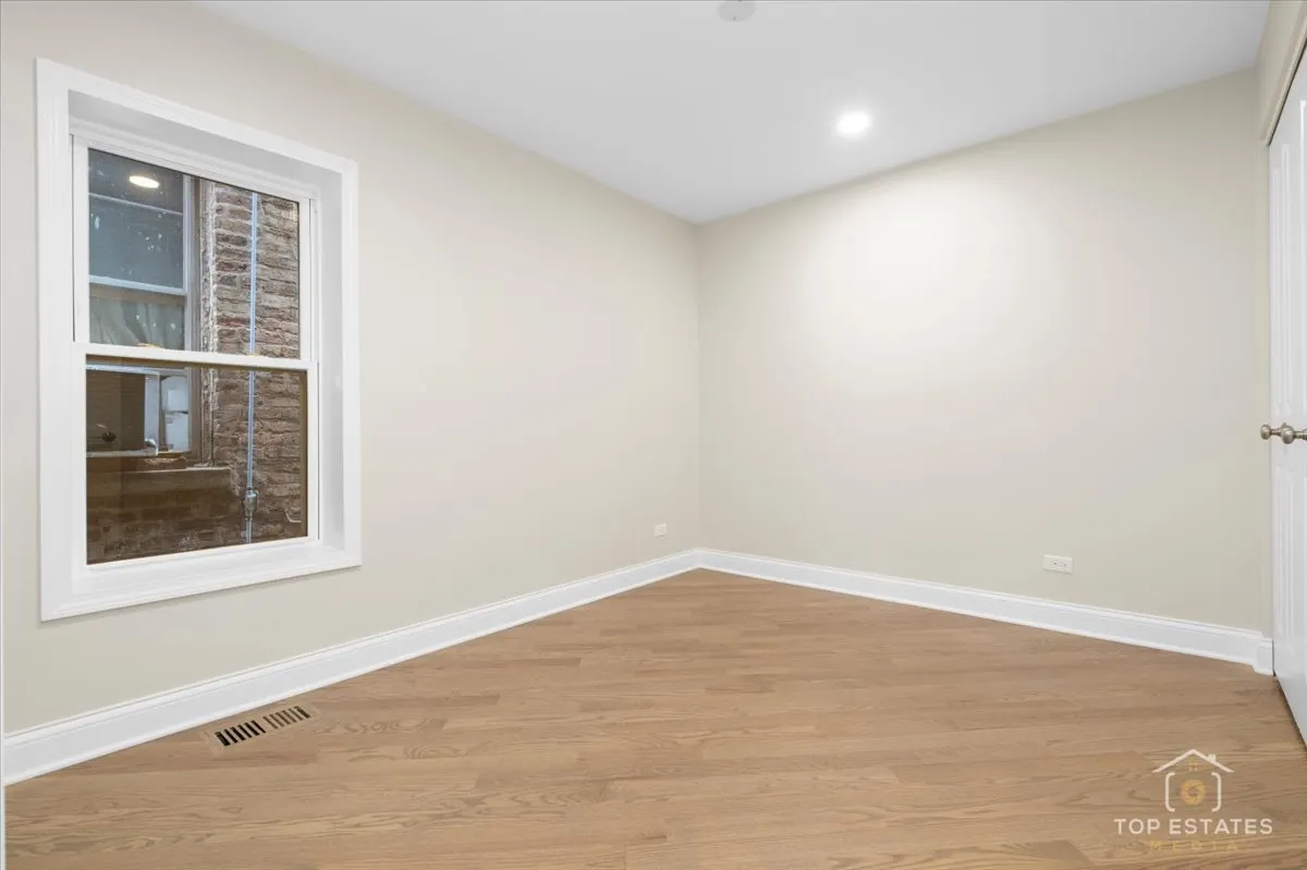 2318 W 35th Place IL