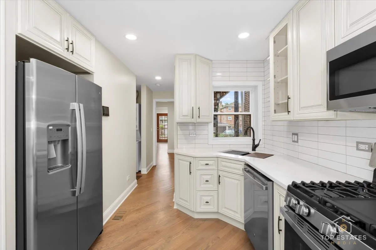 2318 W 35th Place IL